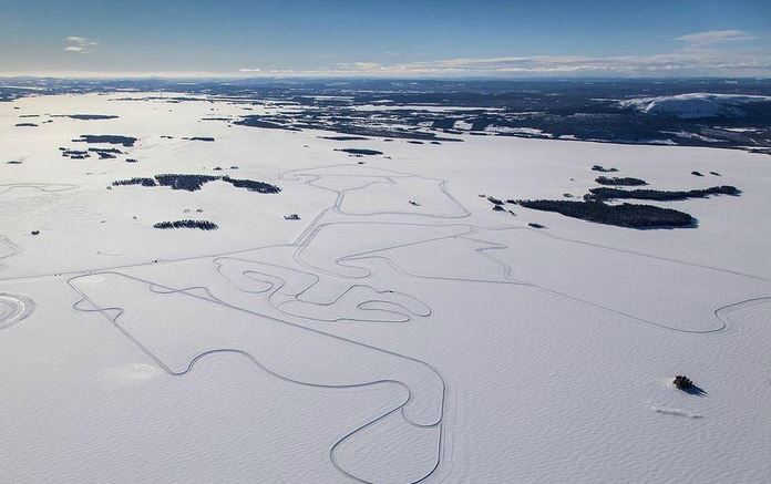 Comment des Français transforment des supercars pour la conduite sur glace