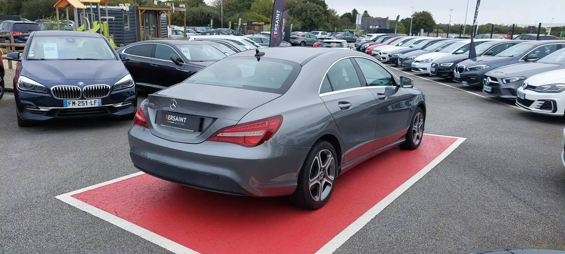 Mercedes-Benz CLA 200