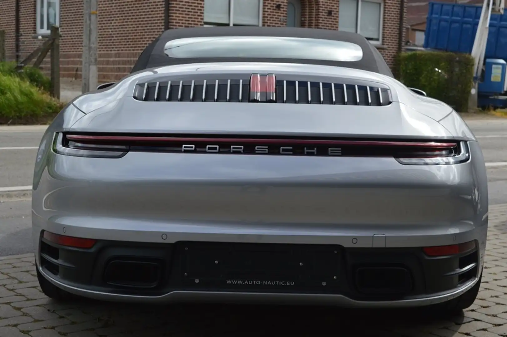 Porsche 992