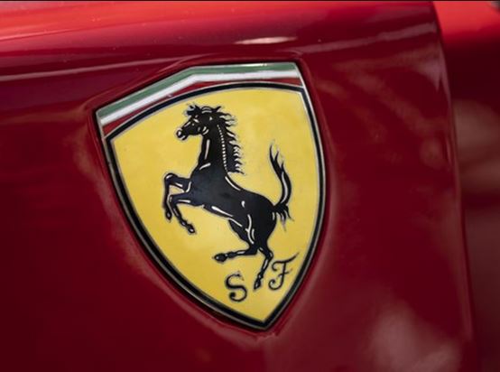 Ferrari ouvre la voie au paiement en crypto-monnaies
