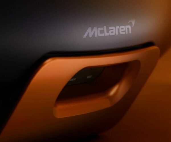 Zeppelin McLaren Edition : Bowers & Wilkins et McLaren réinventent l'enceinte haut de gamme